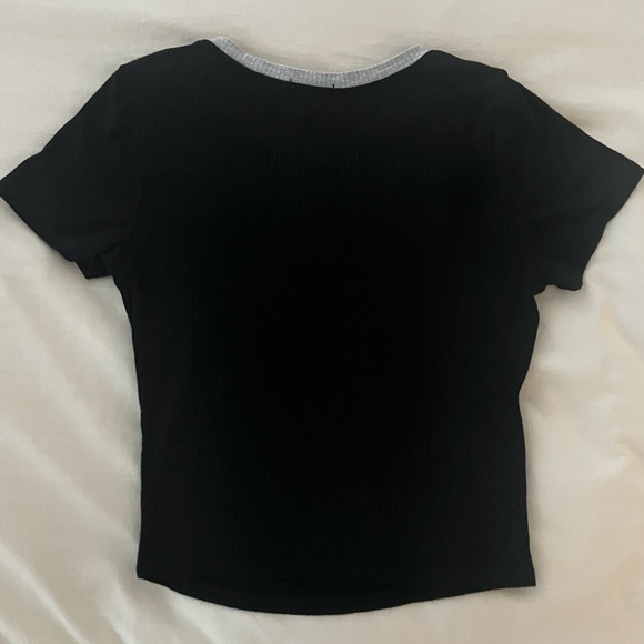 Soft Fitted Black Short Sleeve Shirt Size M - Picture 4 of 4